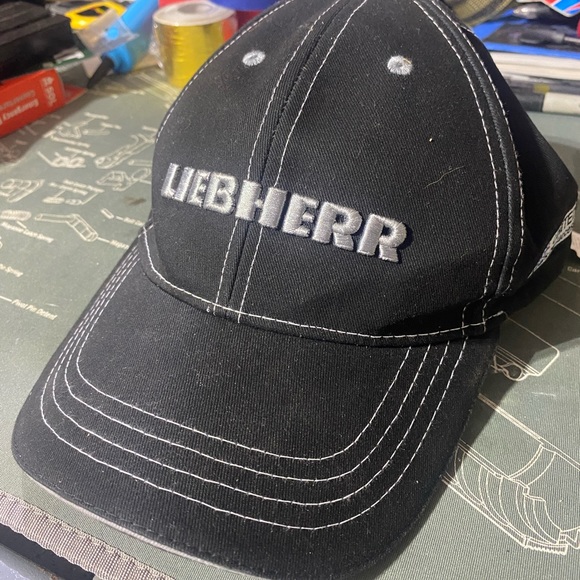 Liebherr hat *50 years United by success edition* - Picture 1 of 4